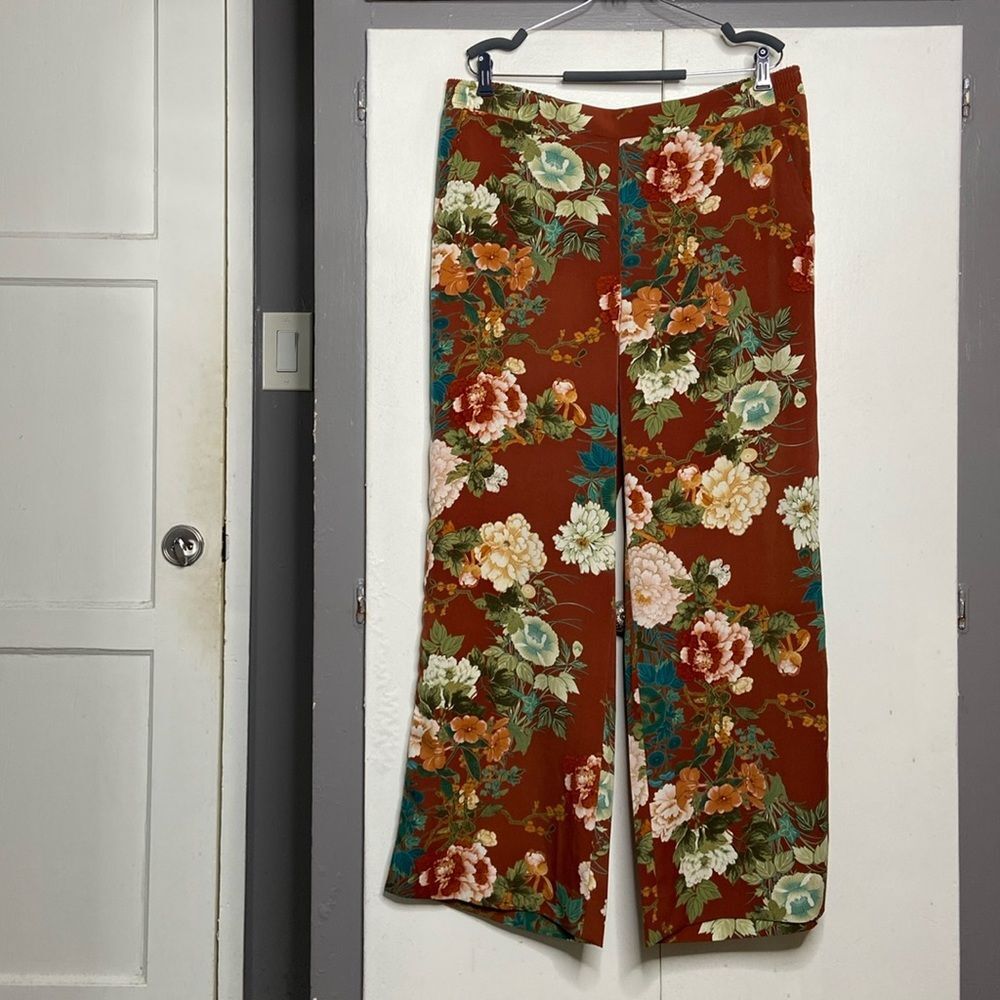 Chico's Women’s Pull On Floral Wide Leg Pants size 2.5 / 14 Brown